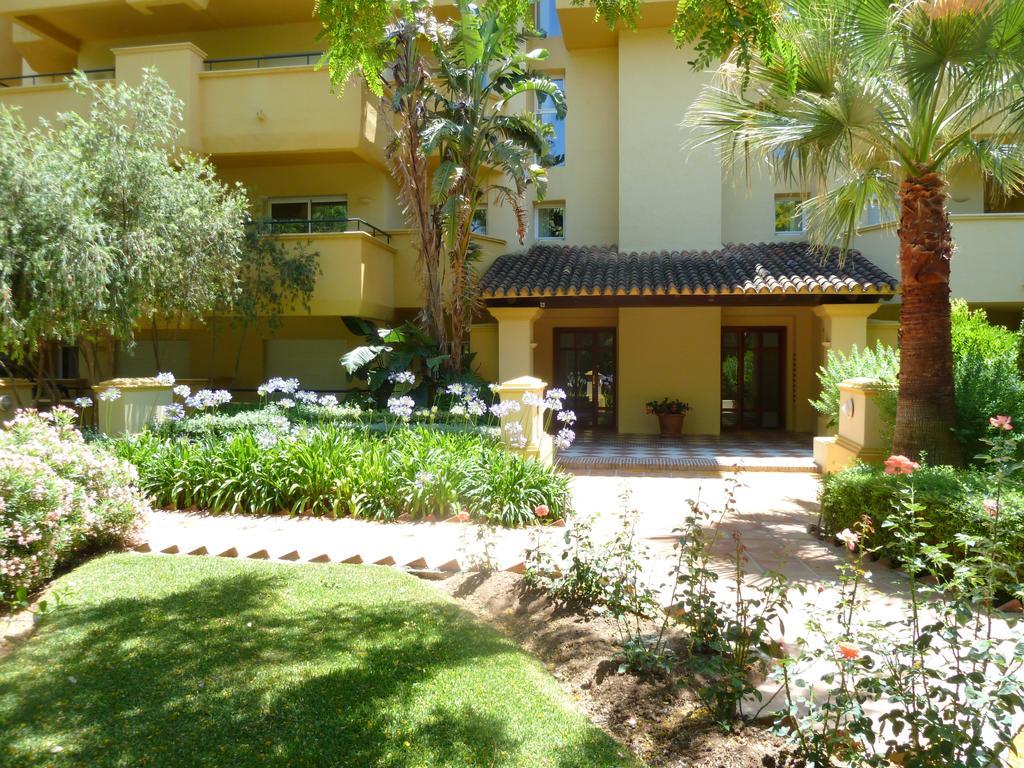 Greenlife Village Apartment Marbella Room photo